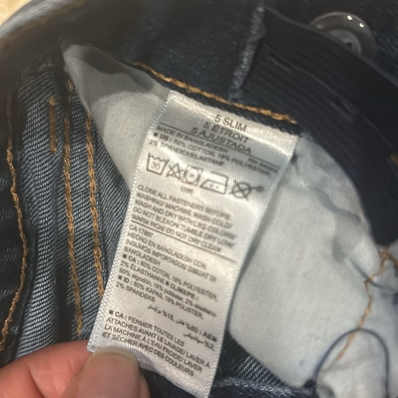 OshKosh B’Gosh Babseball T-Shirt Dino Theme & Old Navy Slim Fit Dark Denim In 4T - Picture 8 of 9